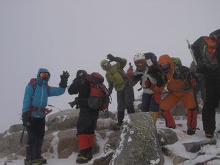 -15度風速20m/分の中東天狗に登頂